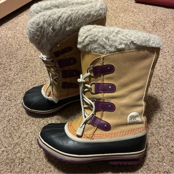Sorel Shoes - Sorel Waterproof Tan and Black Boots